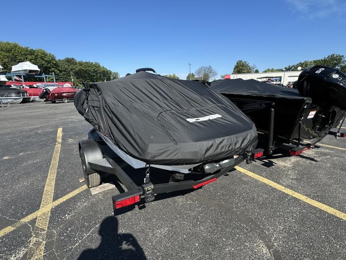 2025 Scarab 165 SE