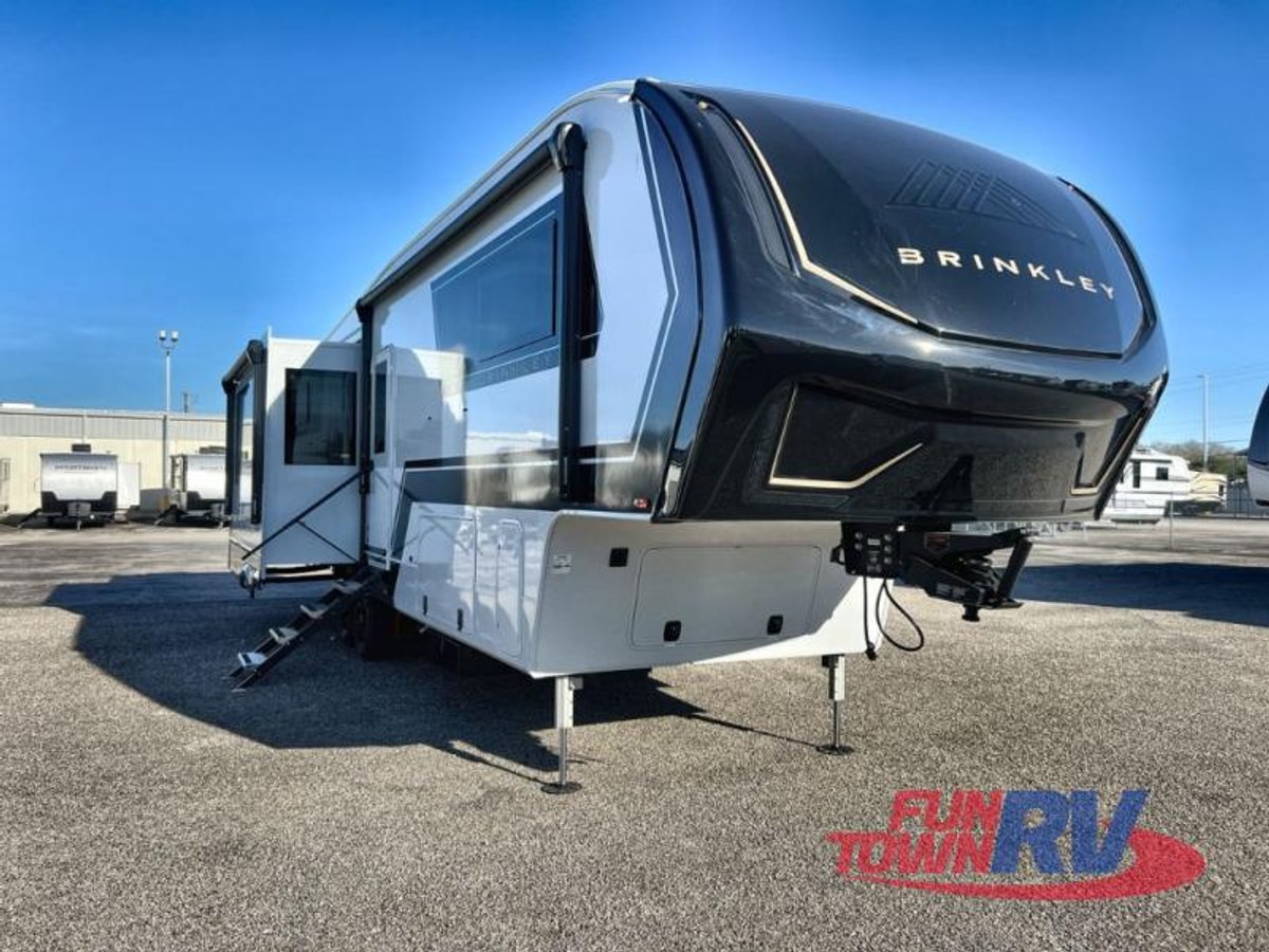 2026 Brinkley Model Z