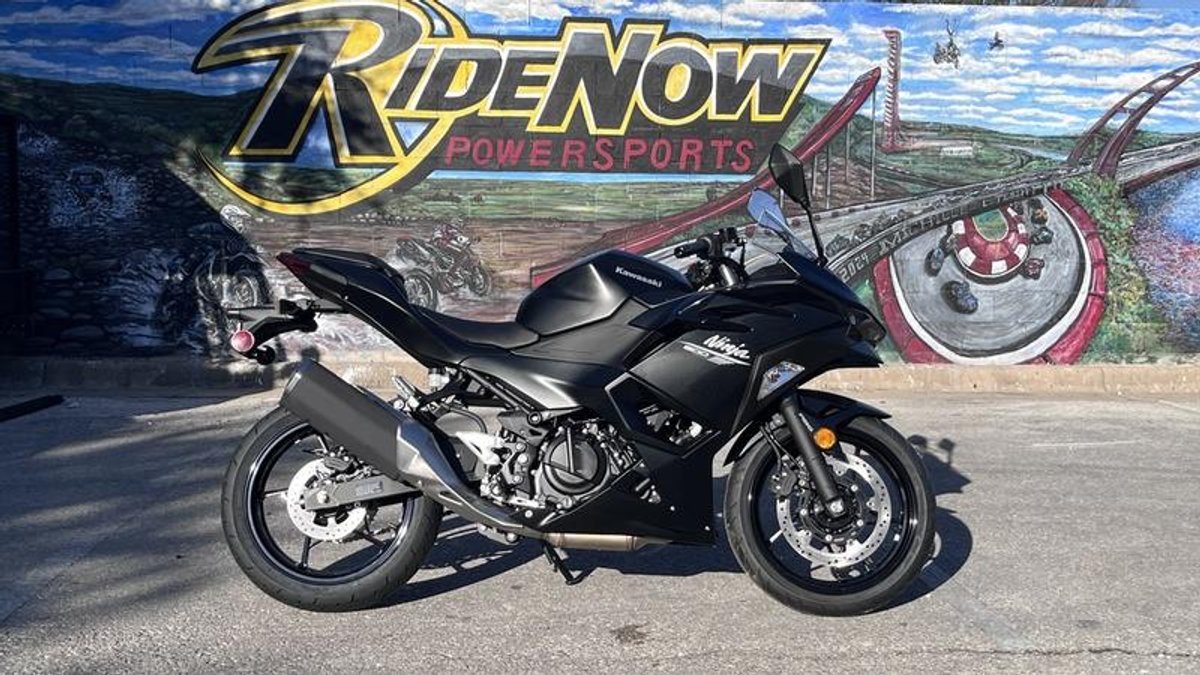 2026 Kawasaki Ninja 500 ABS Metallic Flat Spark Black