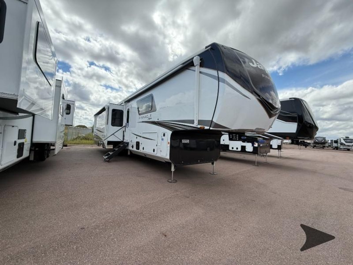 2026 Jayco Pinnacle