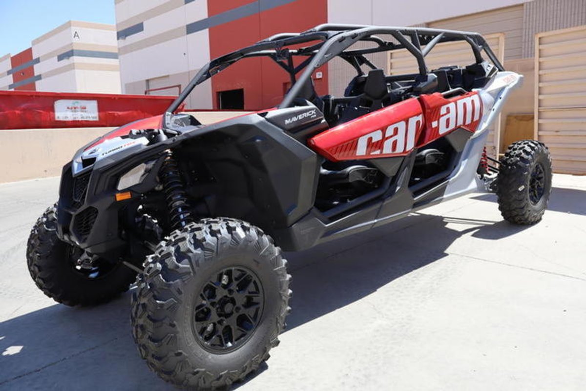 2025 Can-Am Maverick X3 Max RS Turbo RR Fiery Red & Hyper Silver