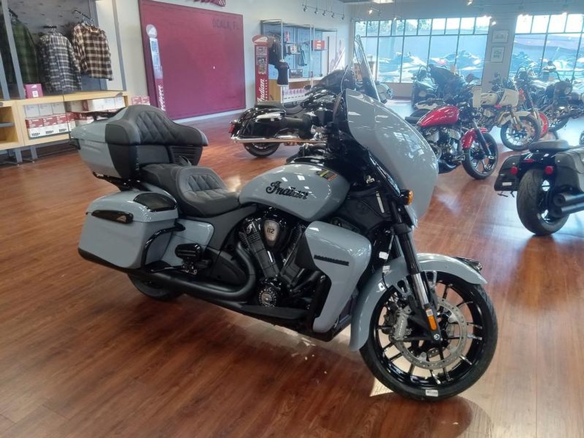 2025 Indian Motorcycle Roadmaster PowerPlus Dark Horse 112 w/PowerBand Storm Gray