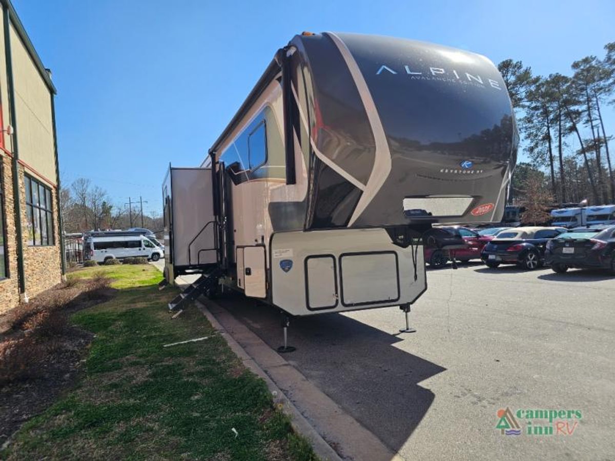 2025 Keystone RV Avalanche