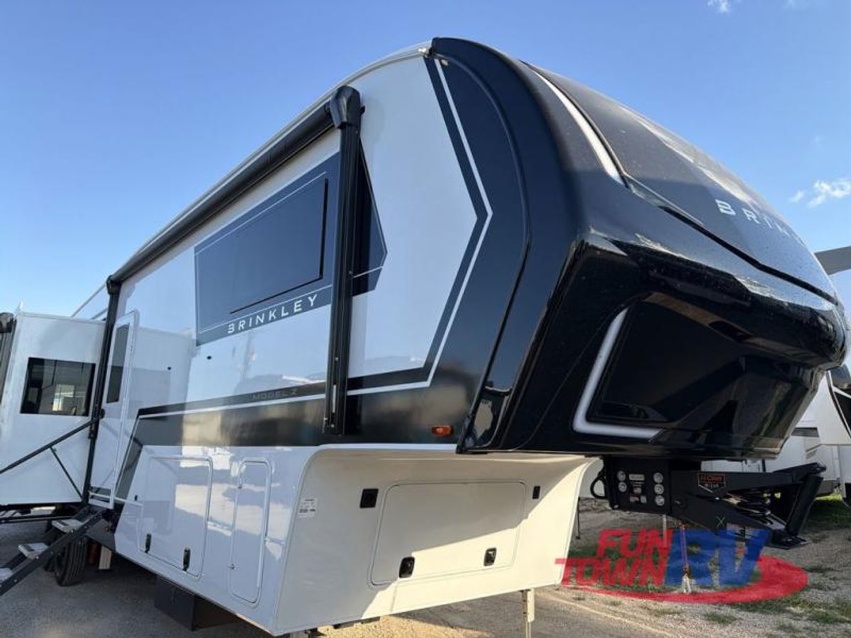 2026 Brinkley Model Z