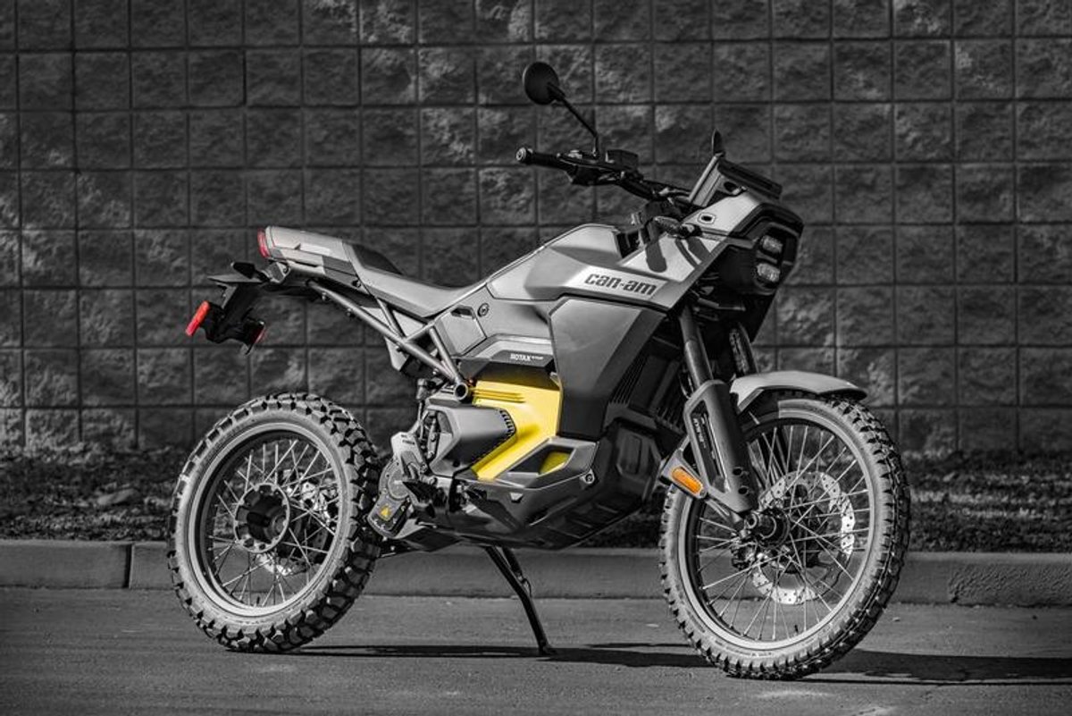 2025 Can-Am Origin Carbon Black