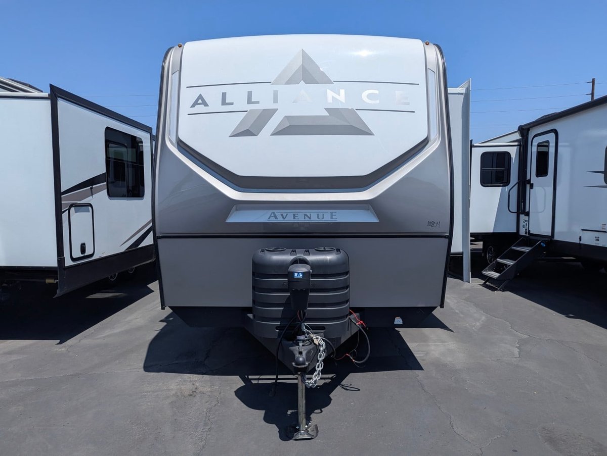 2025 Alliance RV Avenue