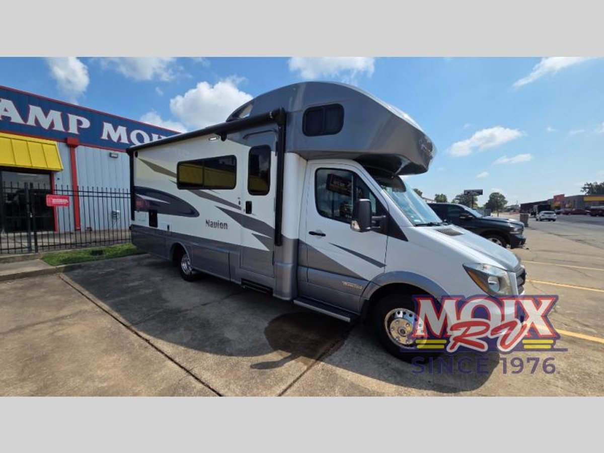 2018 Winnebago Navion