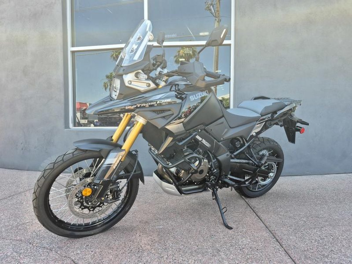 2024 Suzuki V-Strom 1050DE Adventure