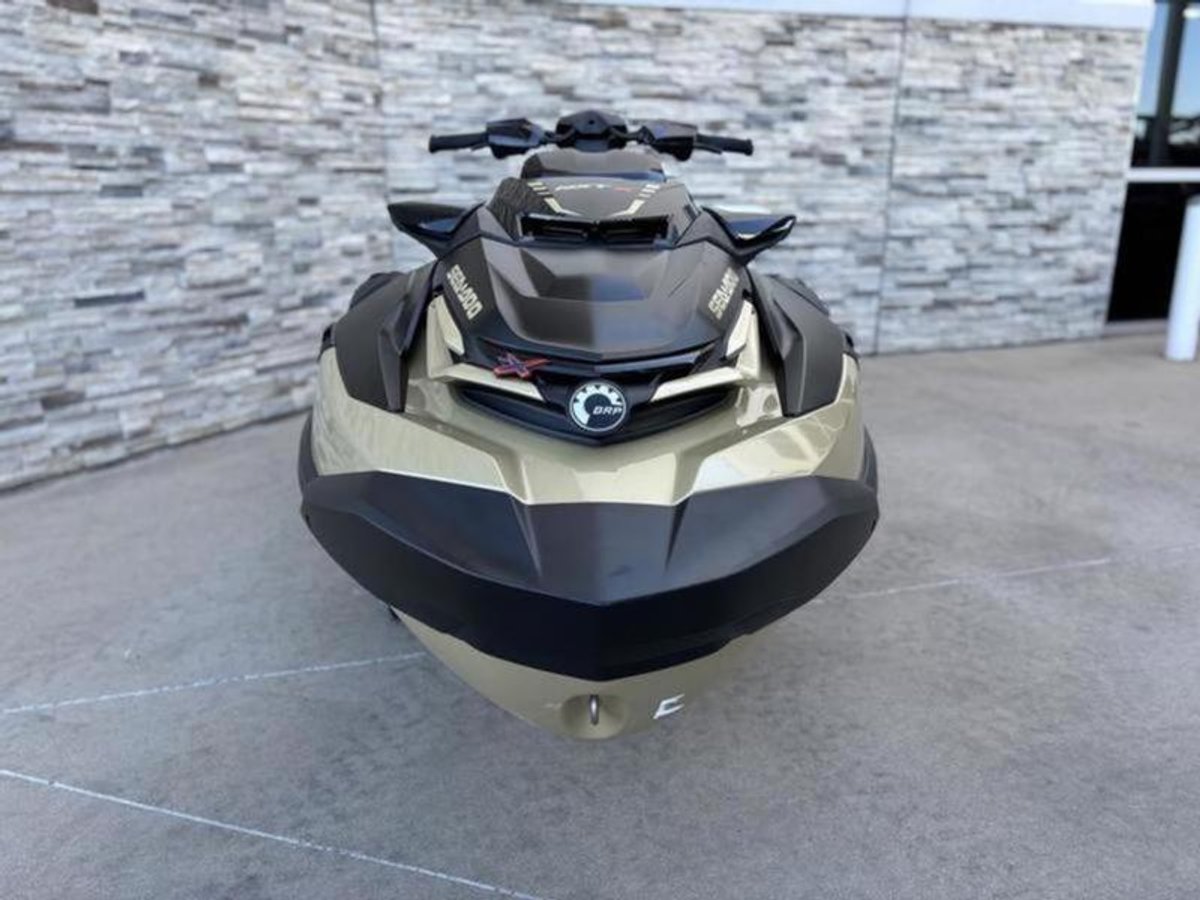 2025 Sea-Doo RXT-X 325 Metallic Tan / Lava Red Premium