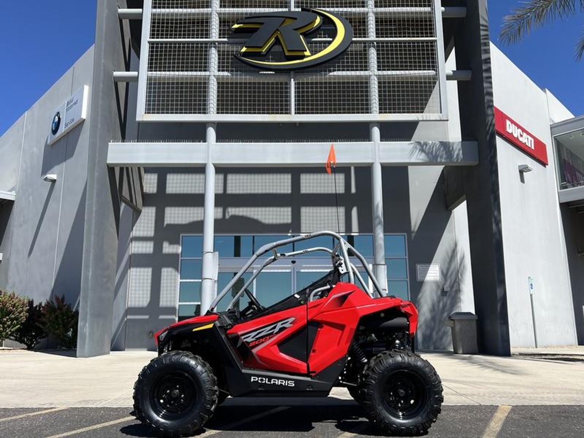 2026 Polaris RZR 200 EFI