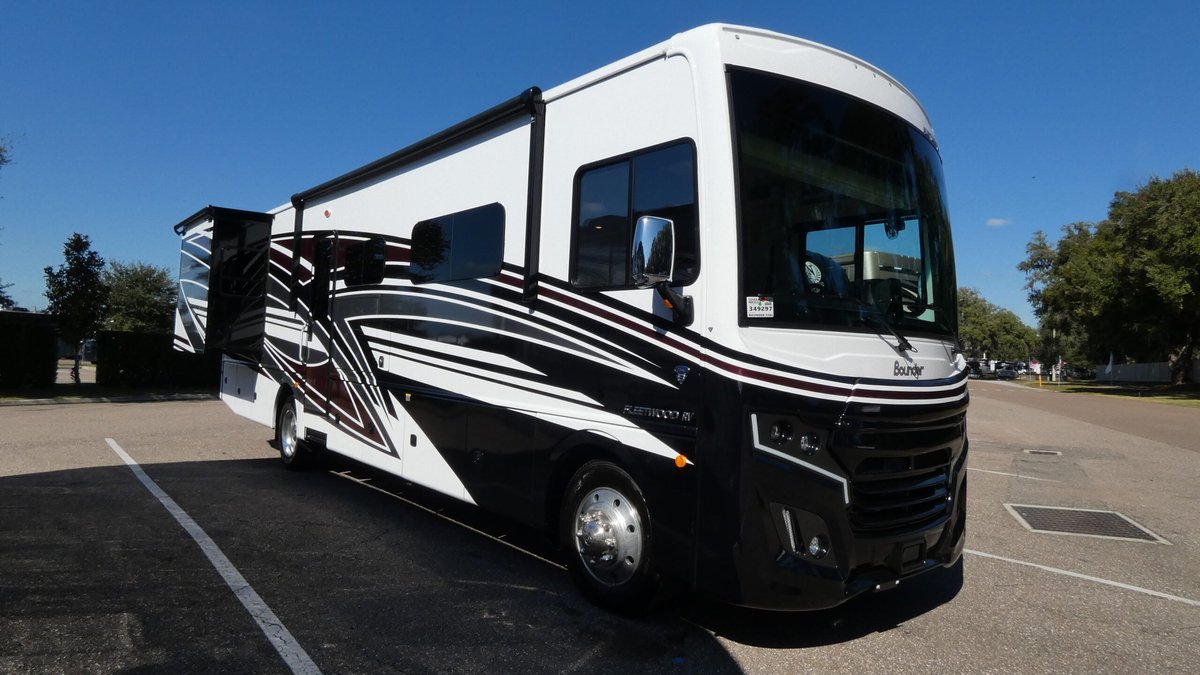 2026 Fleetwood Bounder