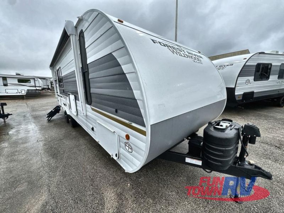 2025 Forest River RV Wildwood X-Lite