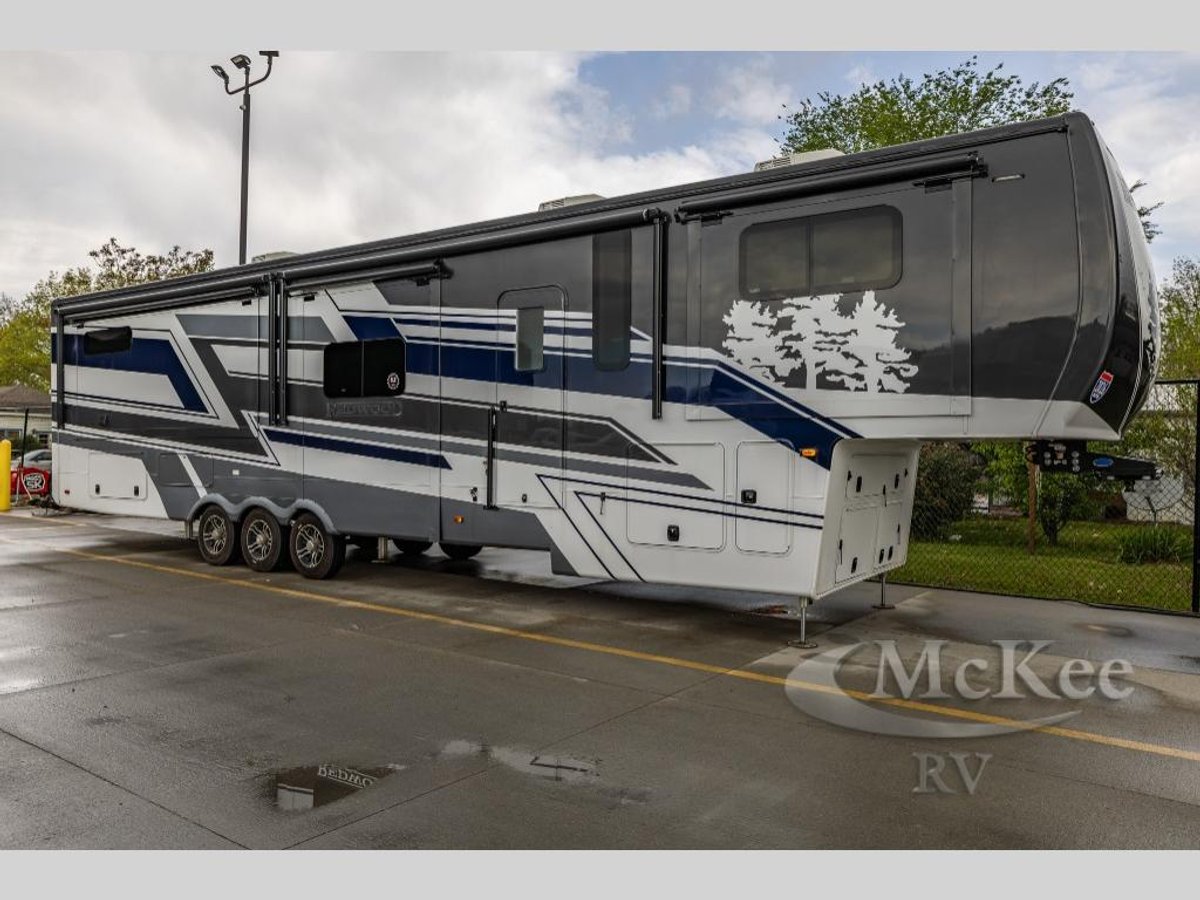 2026 Redwood RV Redwood