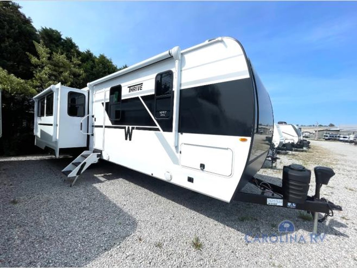 2026 Winnebago Thrive
