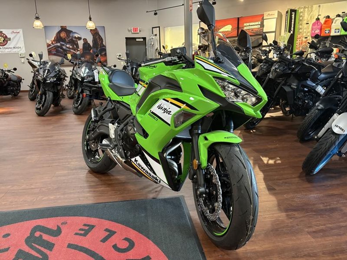 2025 Kawasaki Ninja 650 KRT Edition ABS