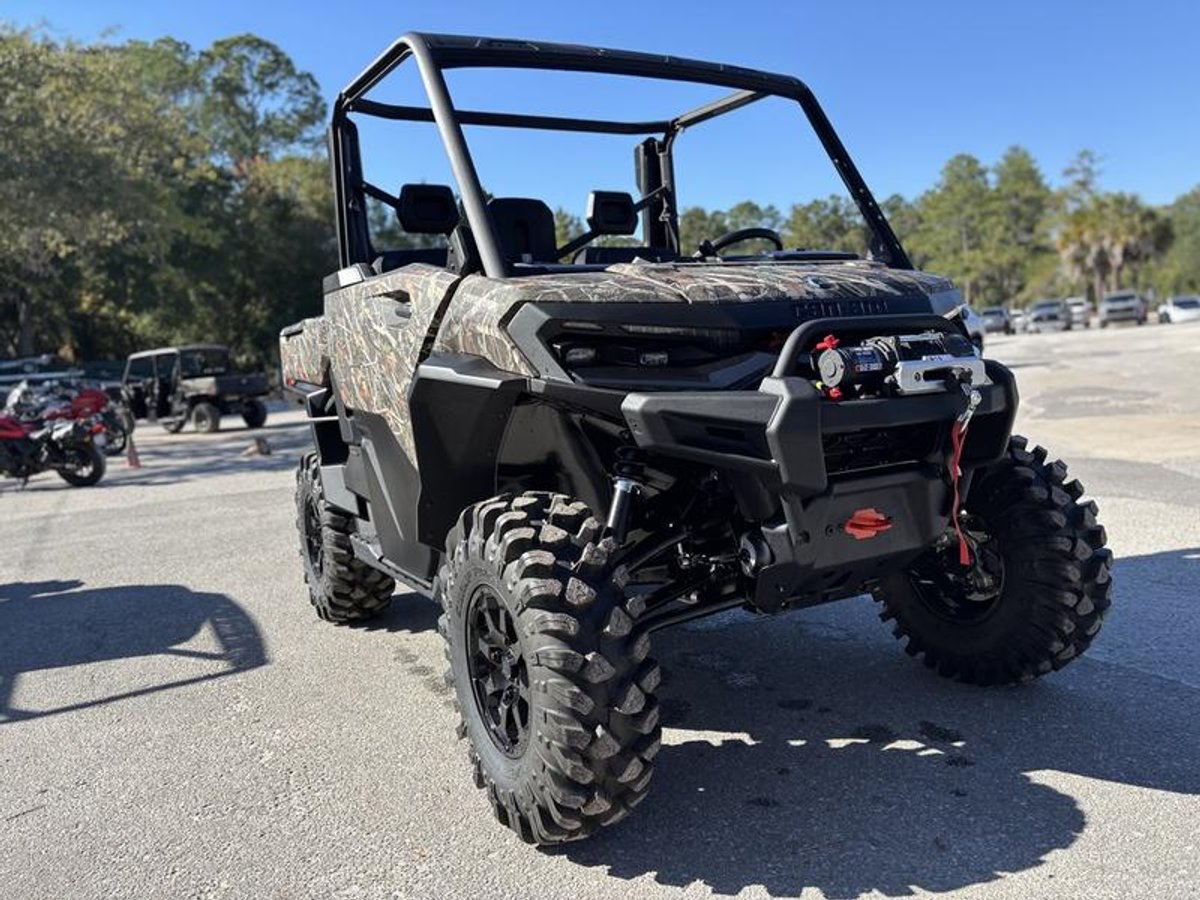 2026 Can-Am Defender X mr HD11 with half-doors Dark Wildland Camo