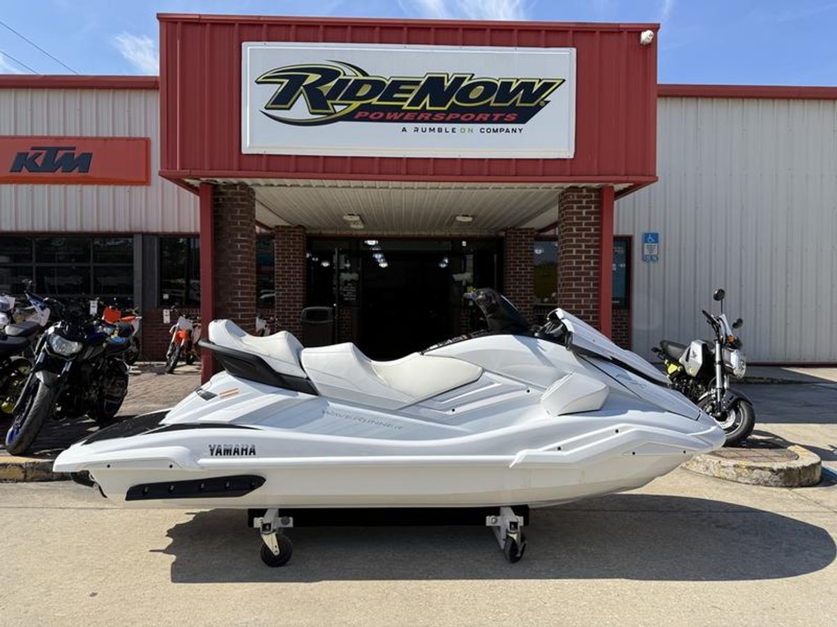2025 Yamaha WaveRunners FX Cruiser SVHO