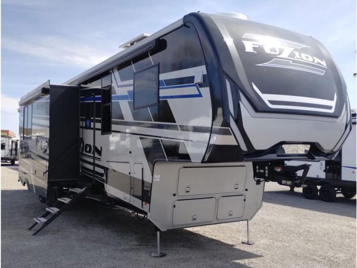 2025 Keystone RV Fuzion