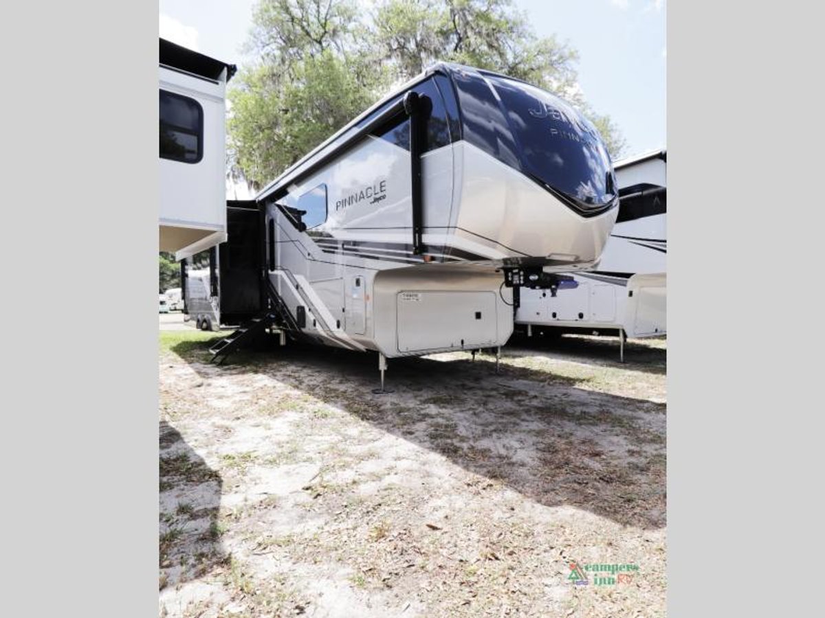 2026 Jayco Pinnacle