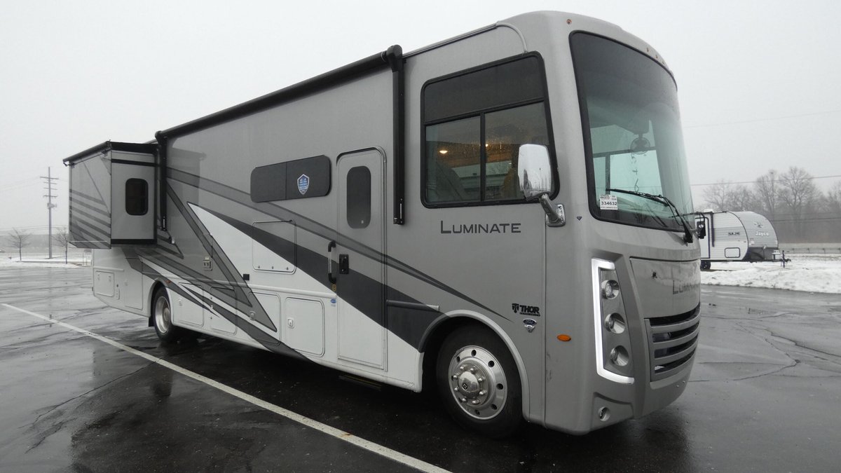 2026 Thor Motor Coach Luminate