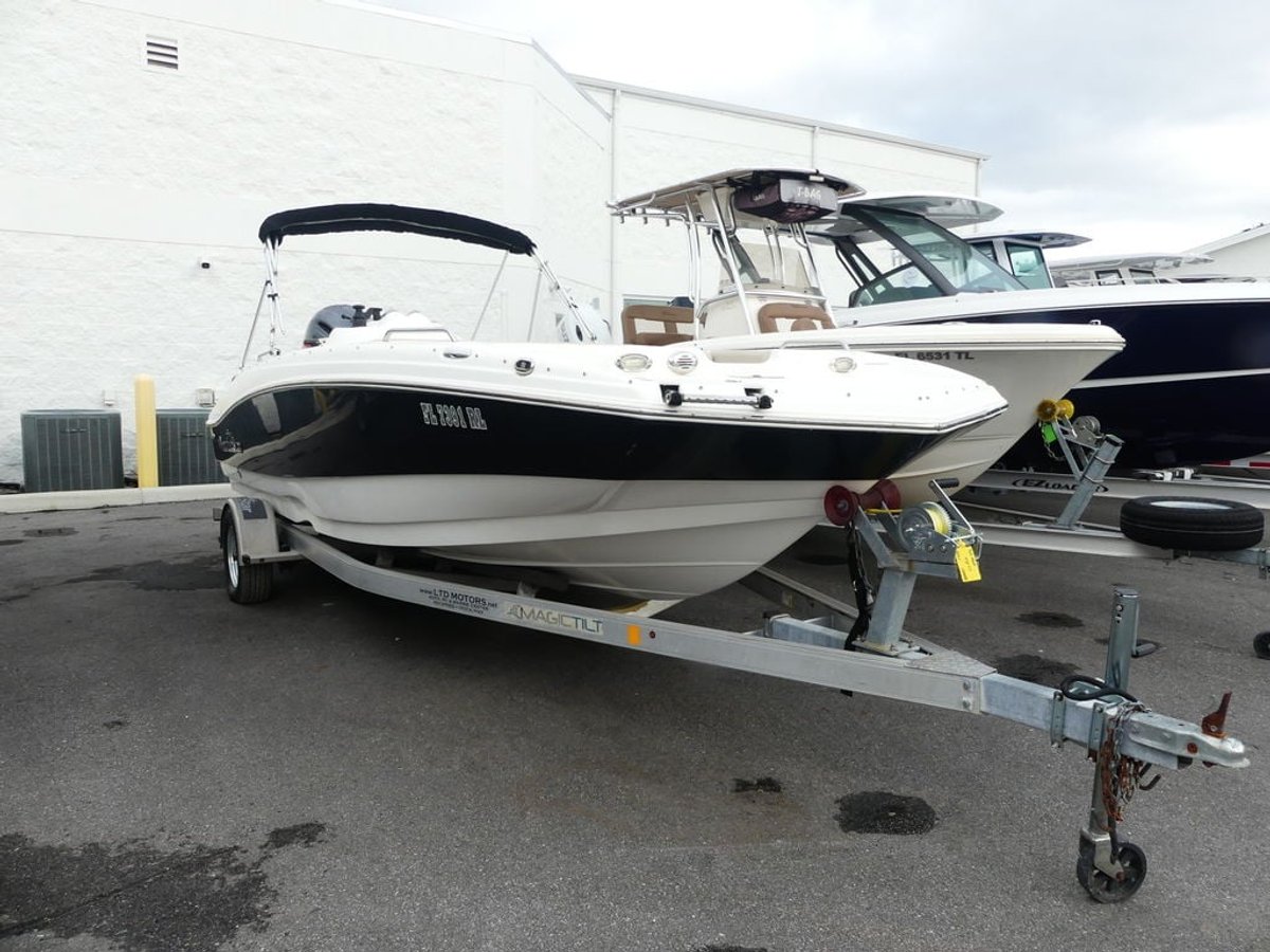 2017 NauticStar 203 SC