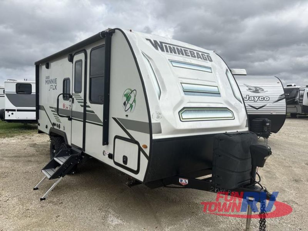 2022 Winnebago Industries Towables Micro Minnie FLX