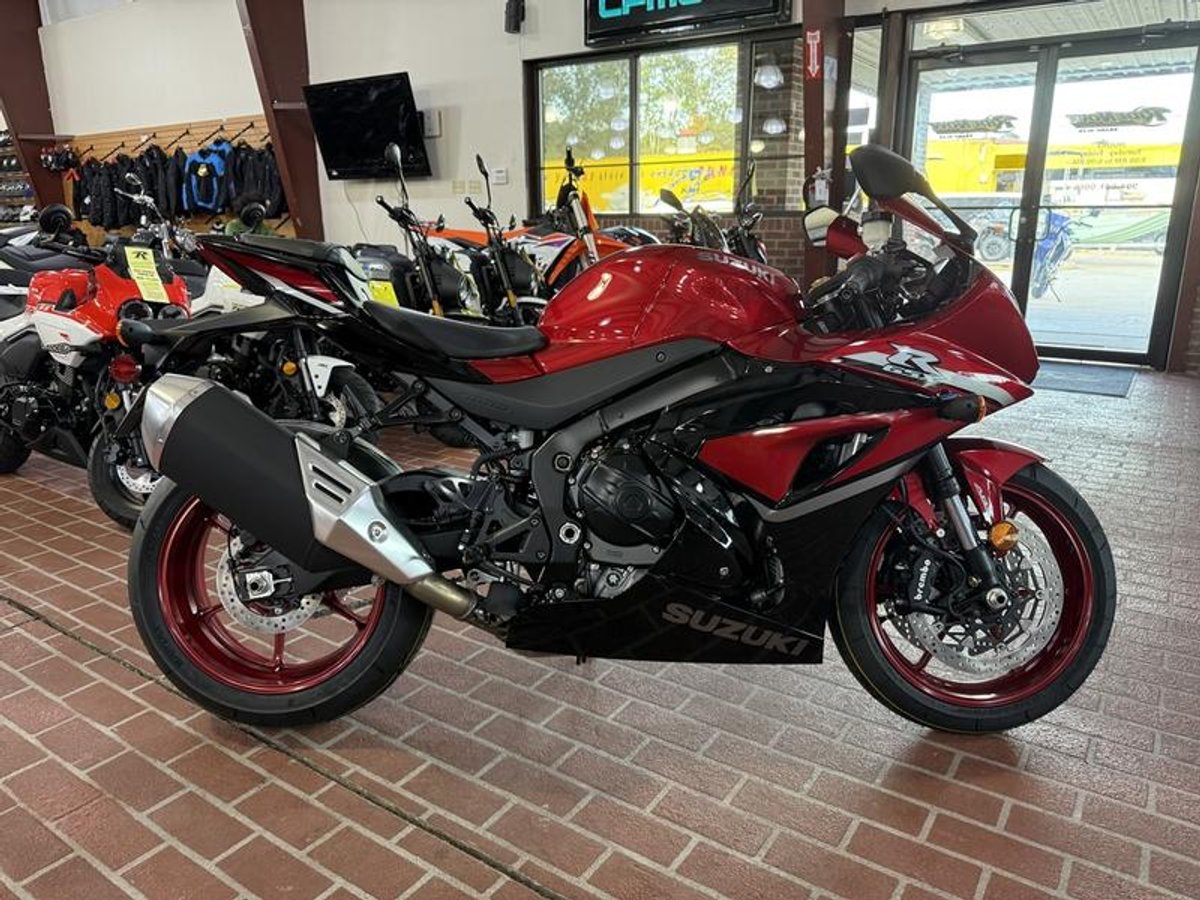 2025 Suzuki GSX-R1000