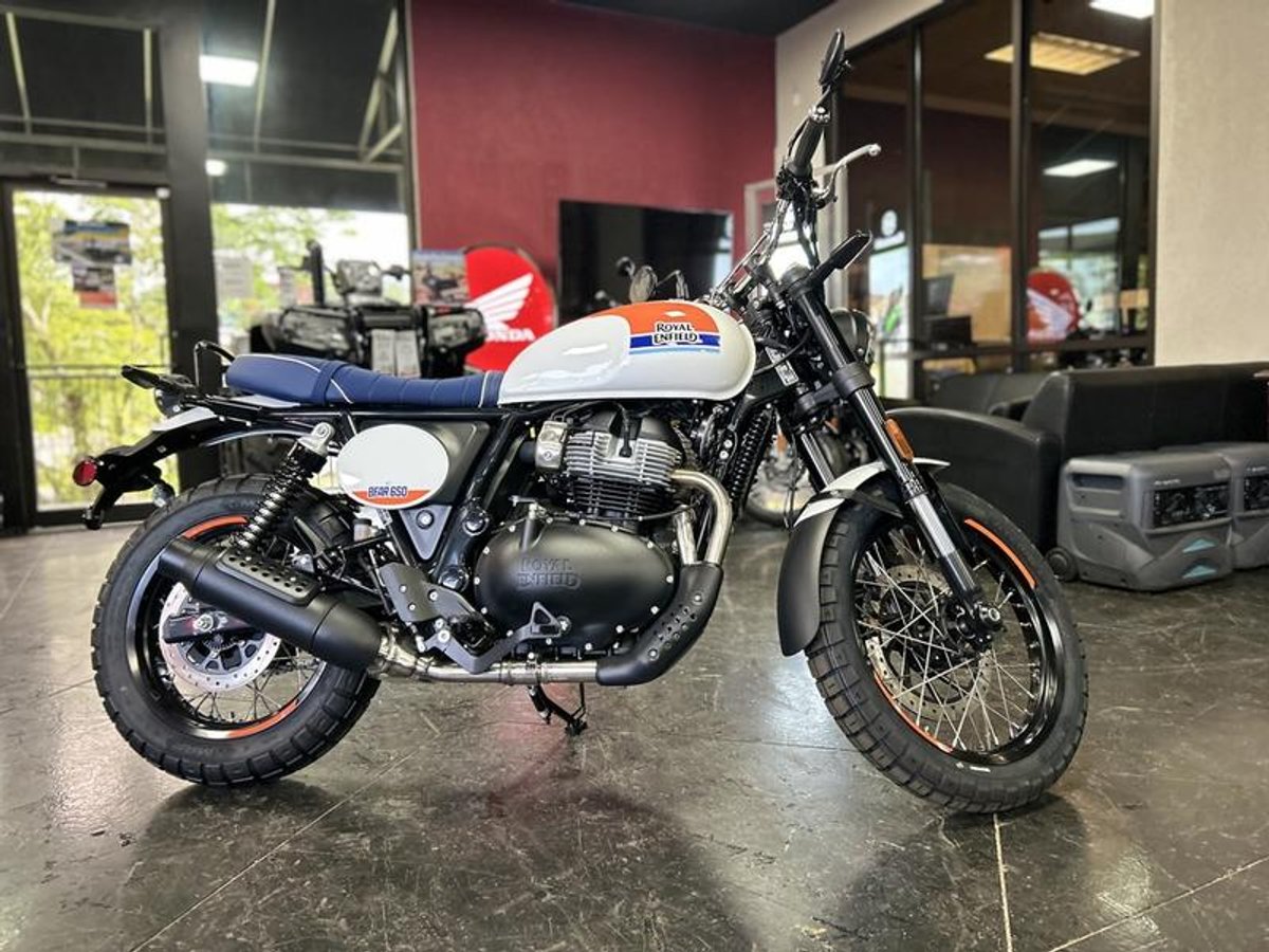 2025 Royal Enfield Bear 650 Boardwalk White