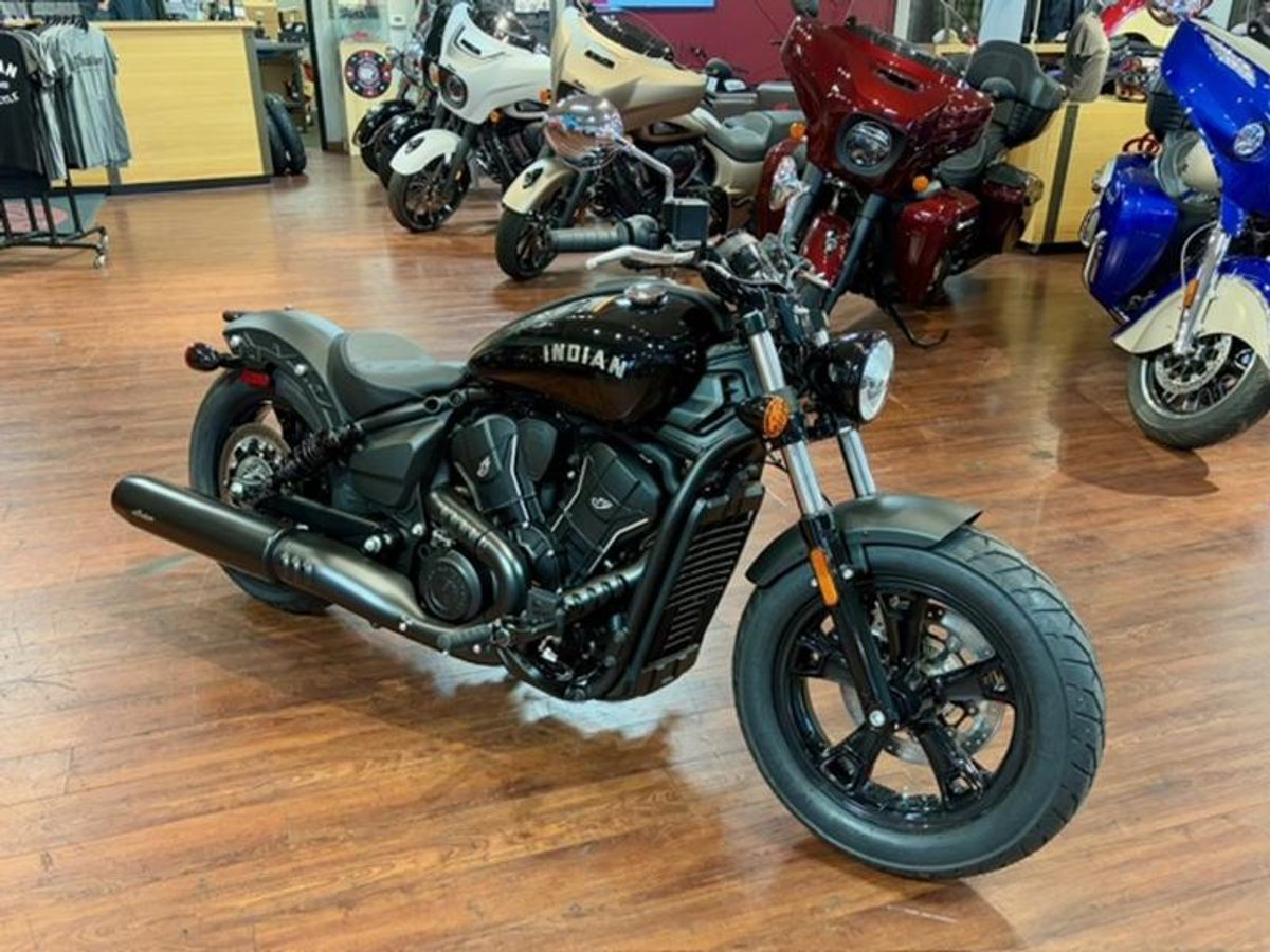 2025 Indian Motorcycle Scout Sixty Bobber Black Metallic