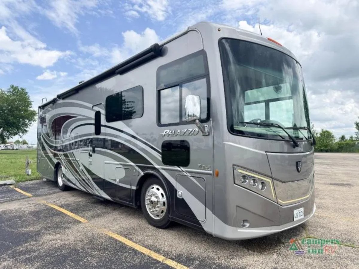 2022 Thor Motor Coach Palazzo