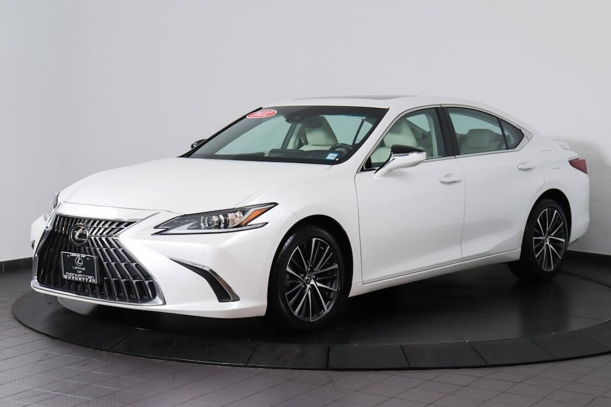 2022 Lexus ES