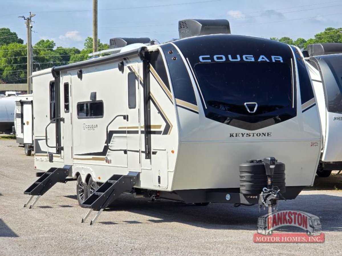 2026 Cougar Half-Ton 30BHS