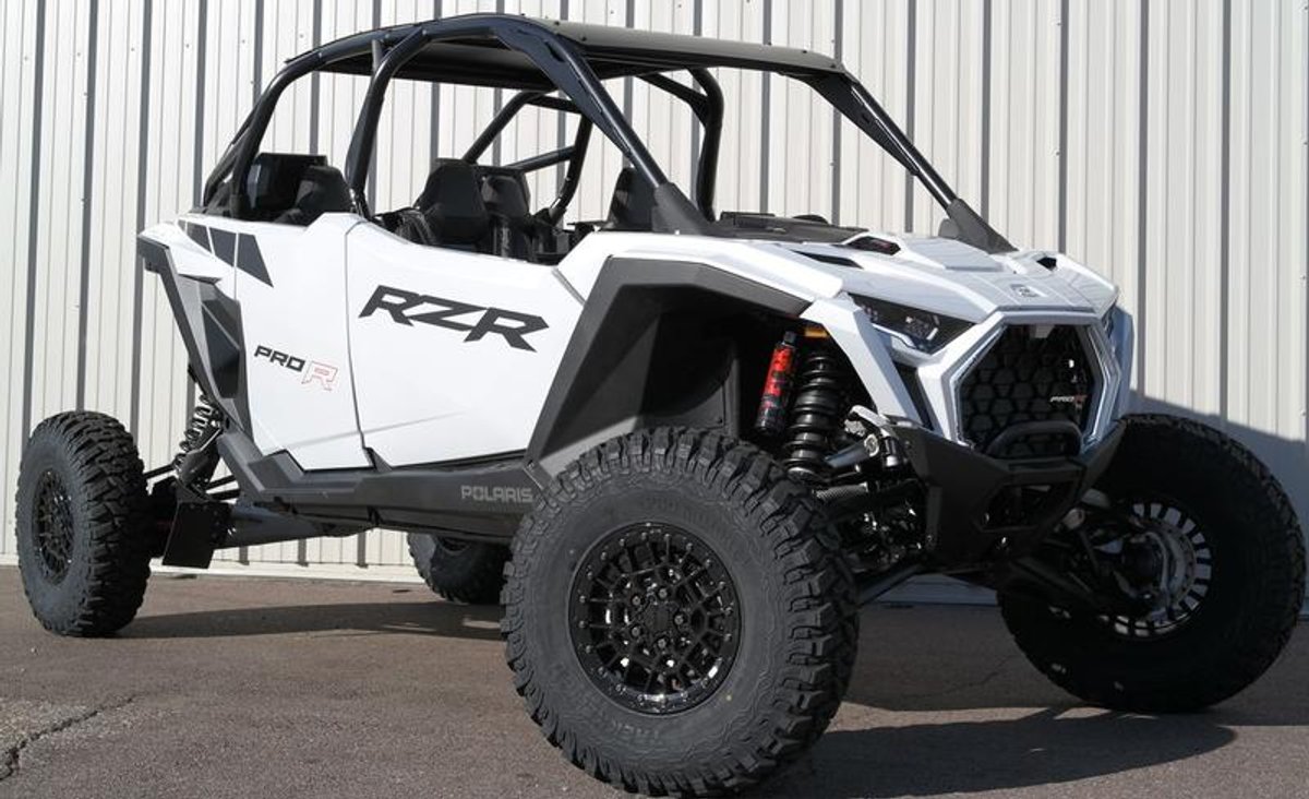 2026 Polaris RZR Pro R 4 Ultimate
