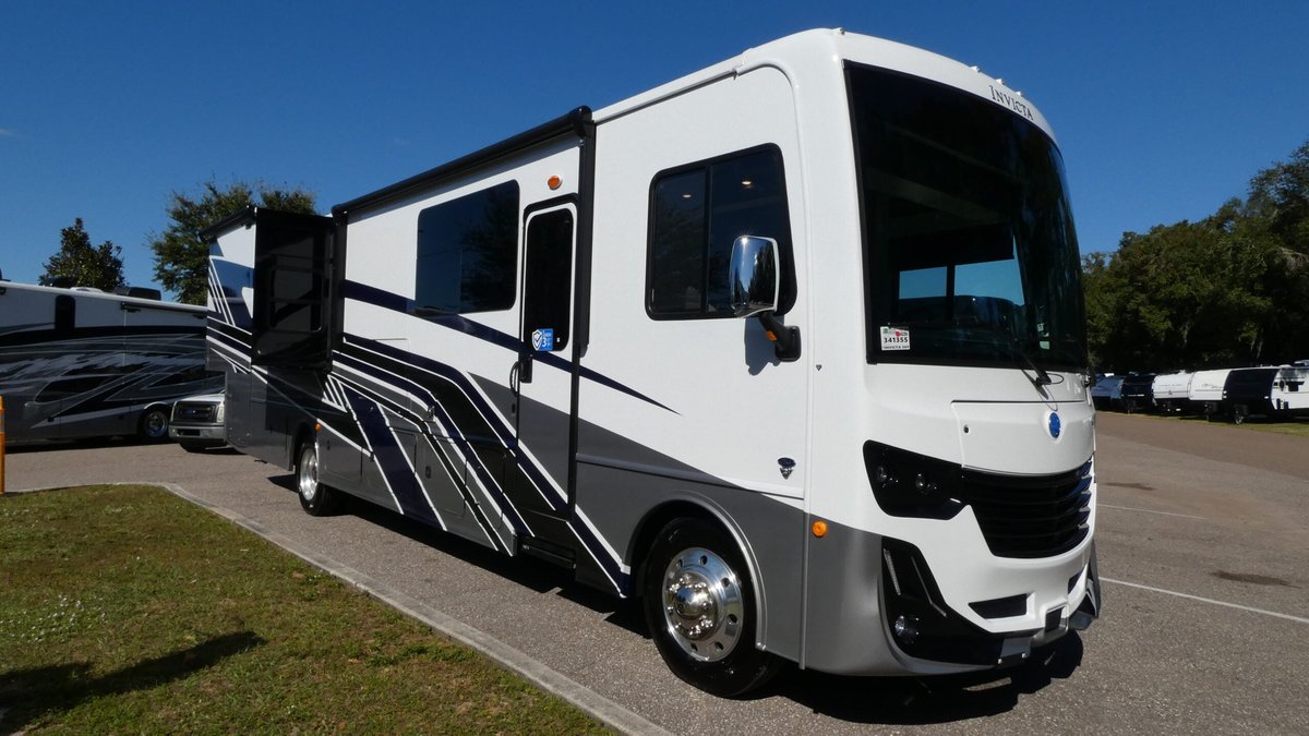 2026 Holiday Rambler Invicta
