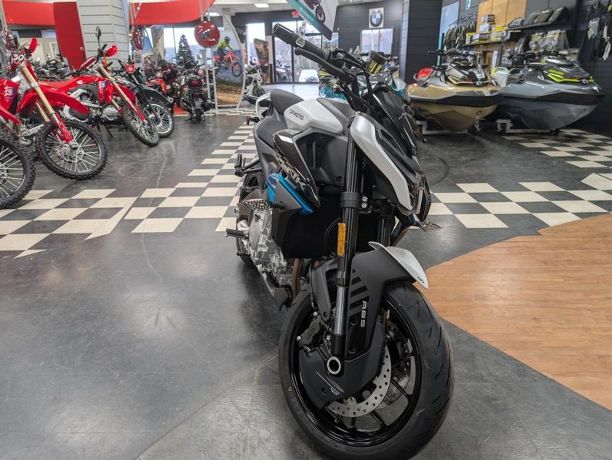 2026 CFMOTO 675NK