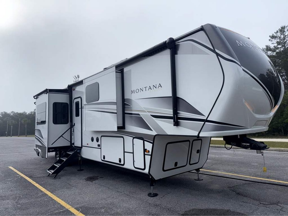 2024 Keystone MONTANA LEGECY