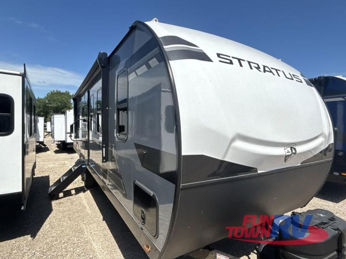 2025 Venture RV Stratus