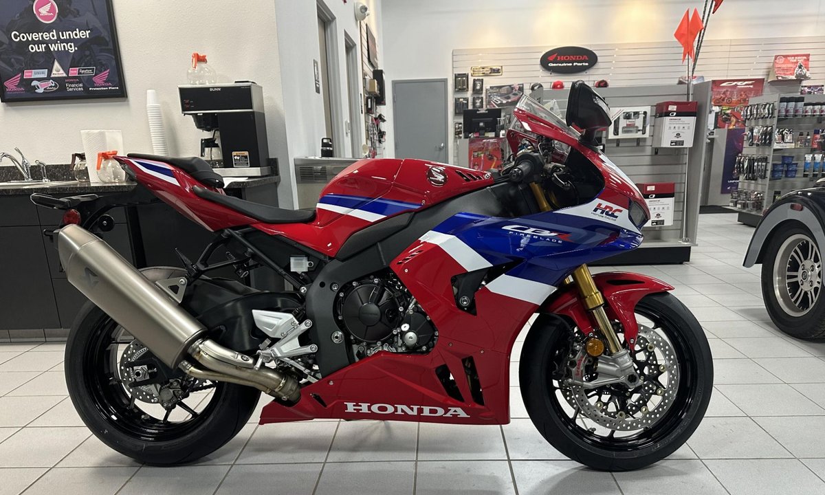 2025 Honda CBR1000RR-R Fireblade SP