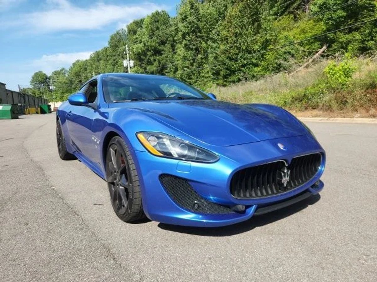 2016 Maserati GranTurismo