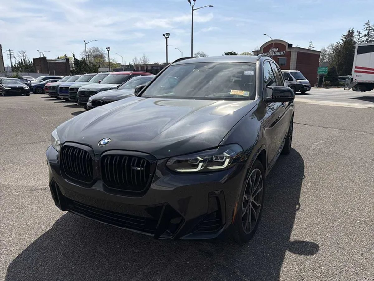2024 BMW X3 M40i