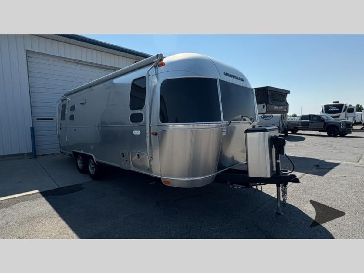 2022 Airstream Flying Cloud
