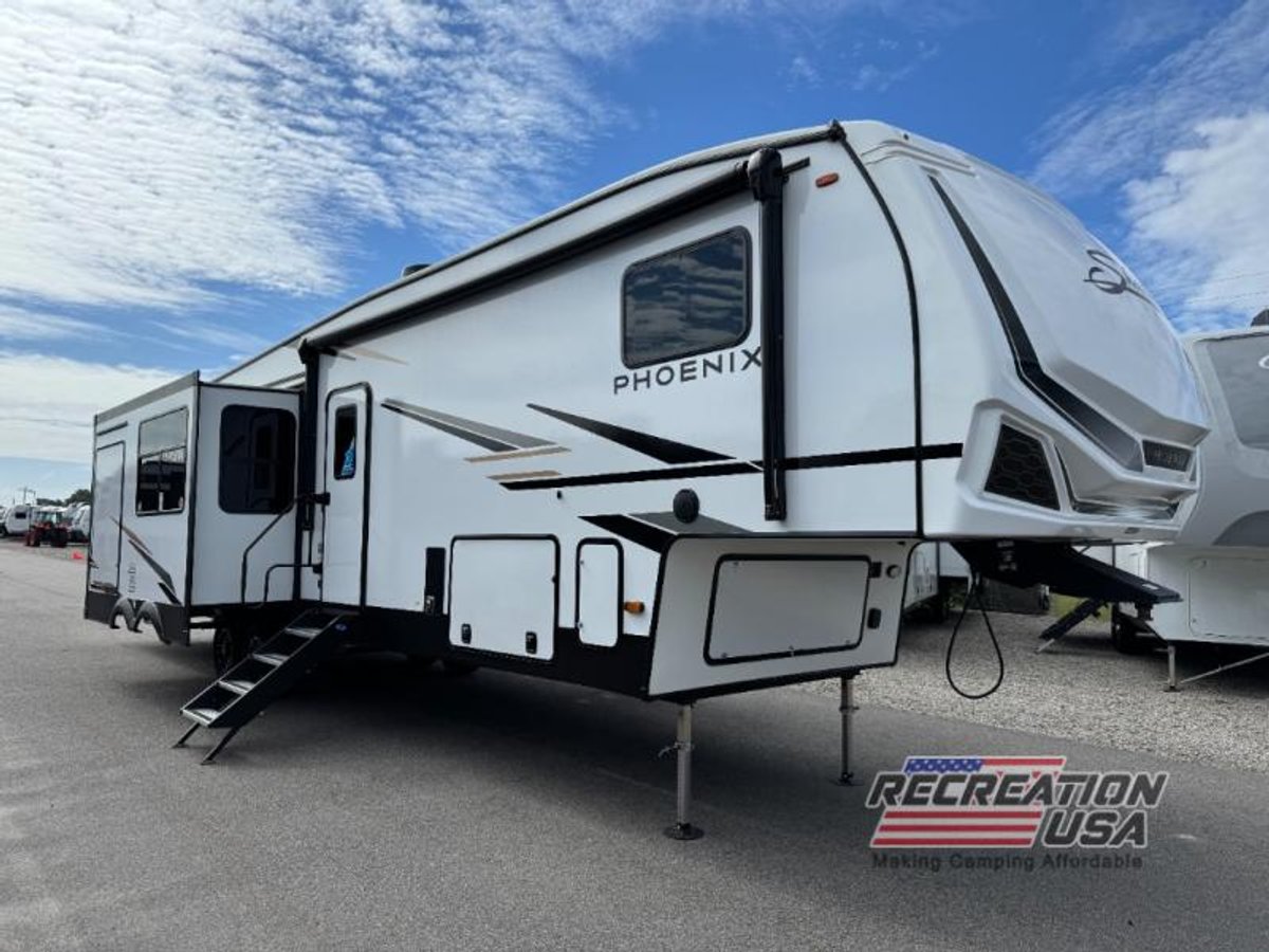 2026 Shasta s Phoenix