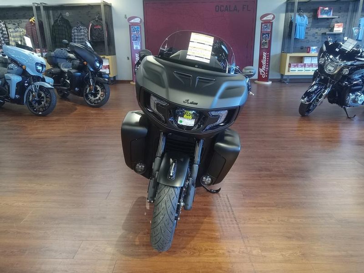2025 Indian Motorcycle Pursuit Dark Horse Springfield Blue Vivid Crystal / Black Vivid
