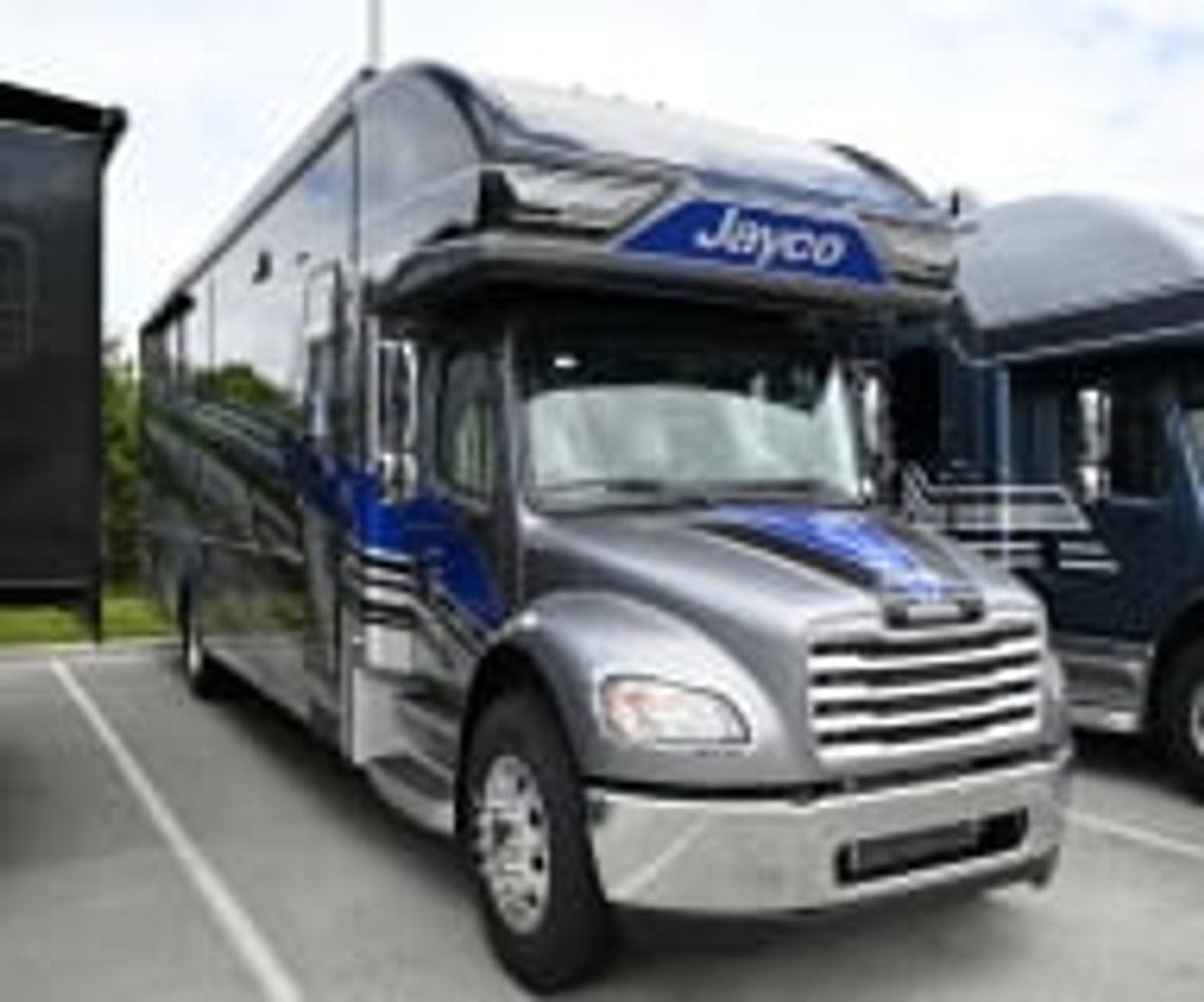 2026 Jayco SENECA PRESTIGE