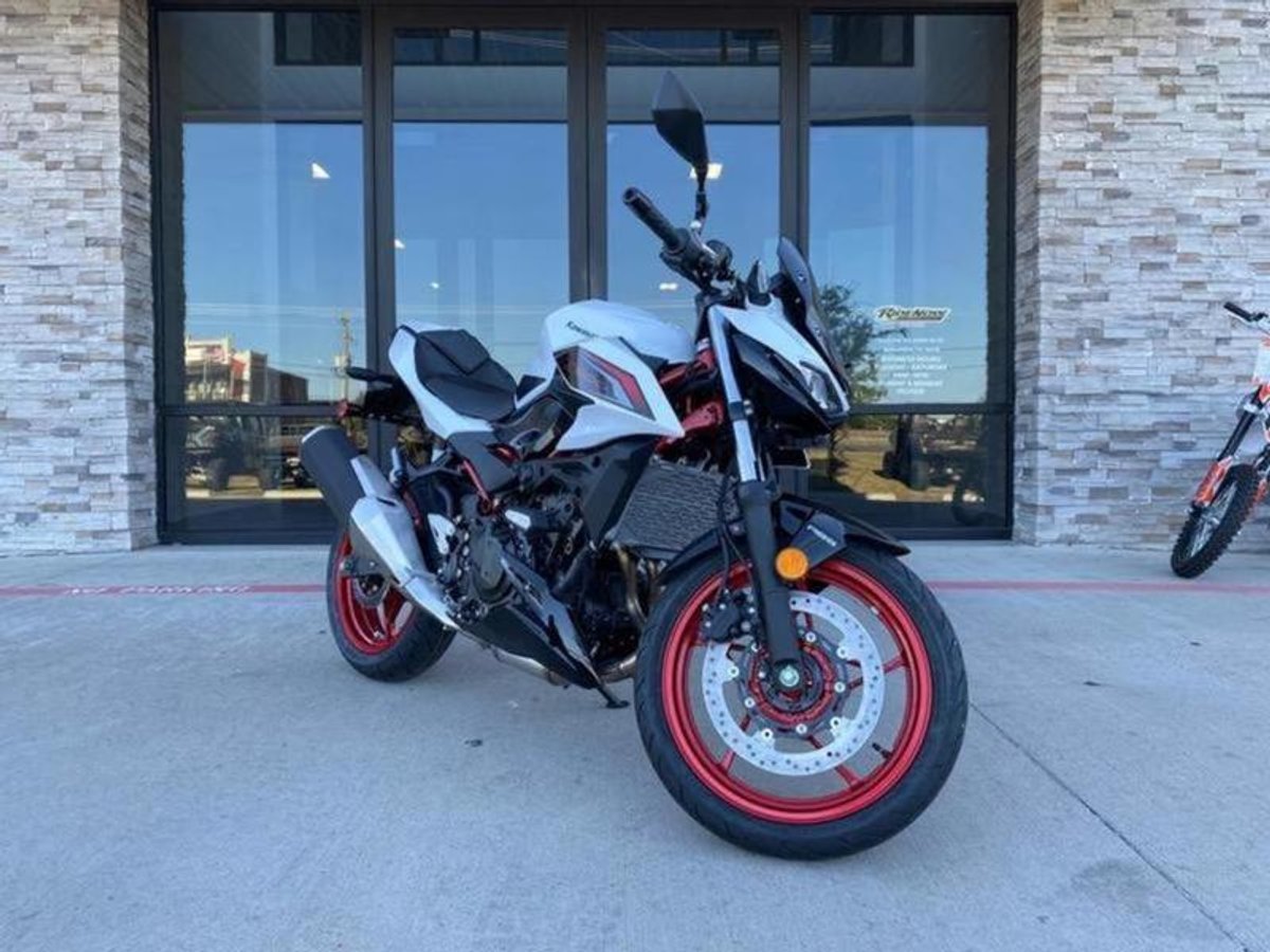 2026 Kawasaki Z500 SE ABS