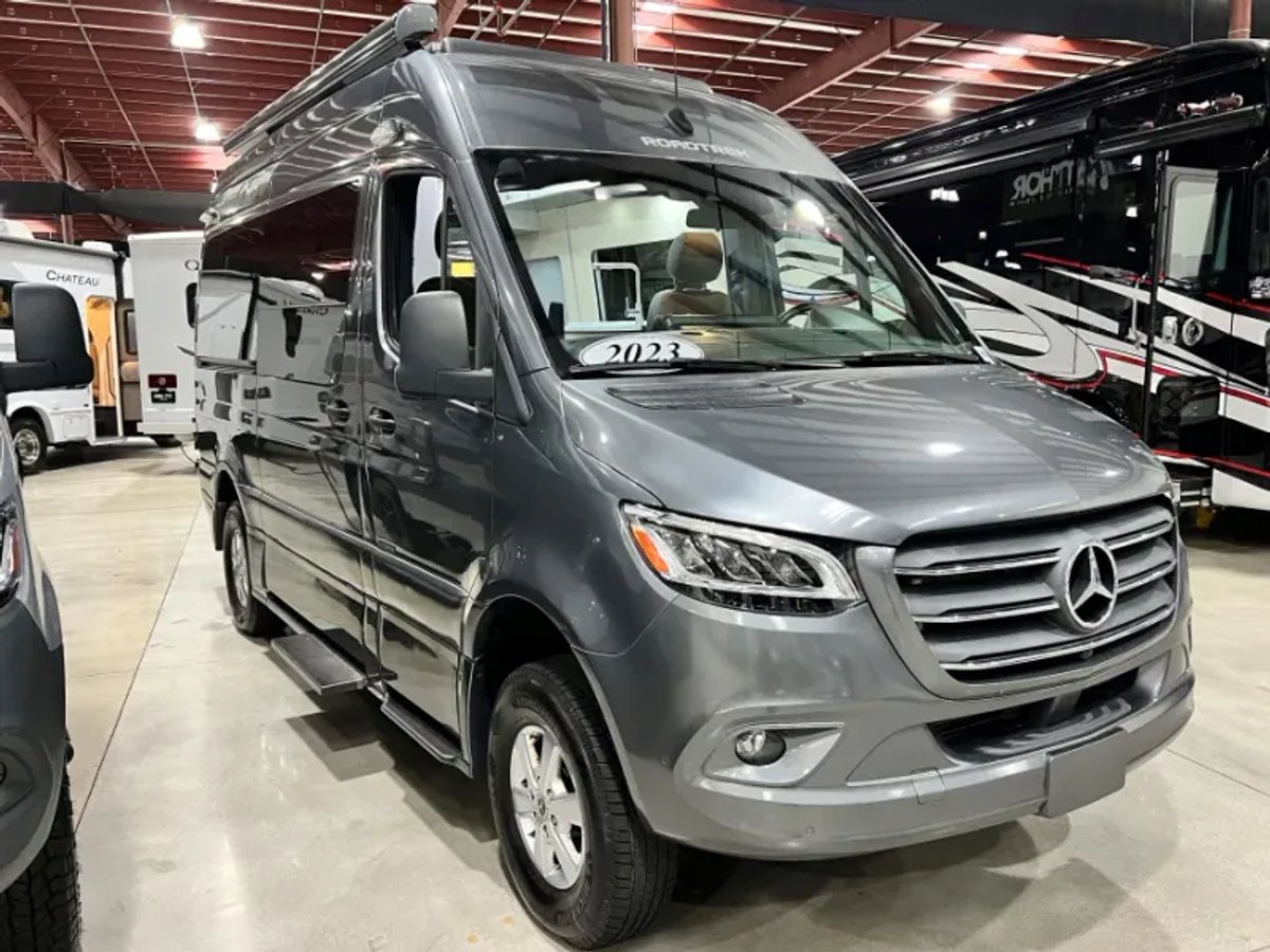 2023 Roadtrek AGILE