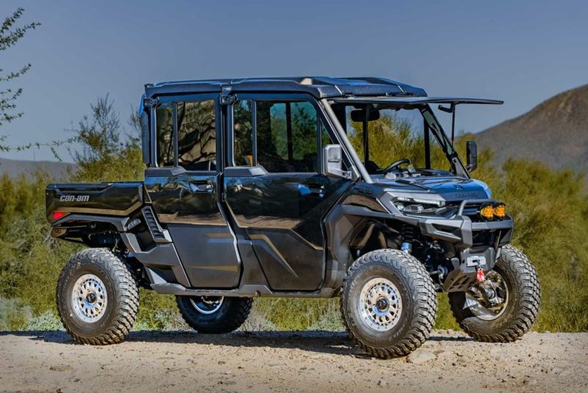 2026 Can-Am Defender MAX LONE STAR CAB HD11