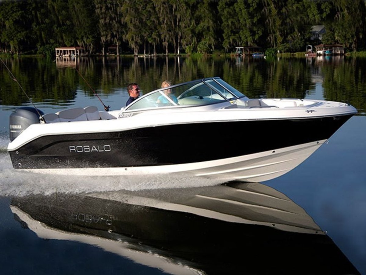 2014 Robalo R207
