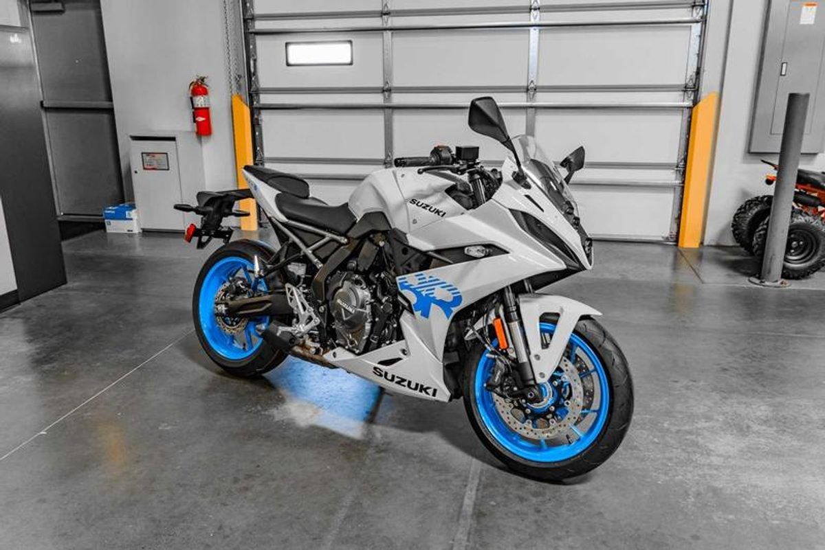 2026 Suzuki GSX-8R
