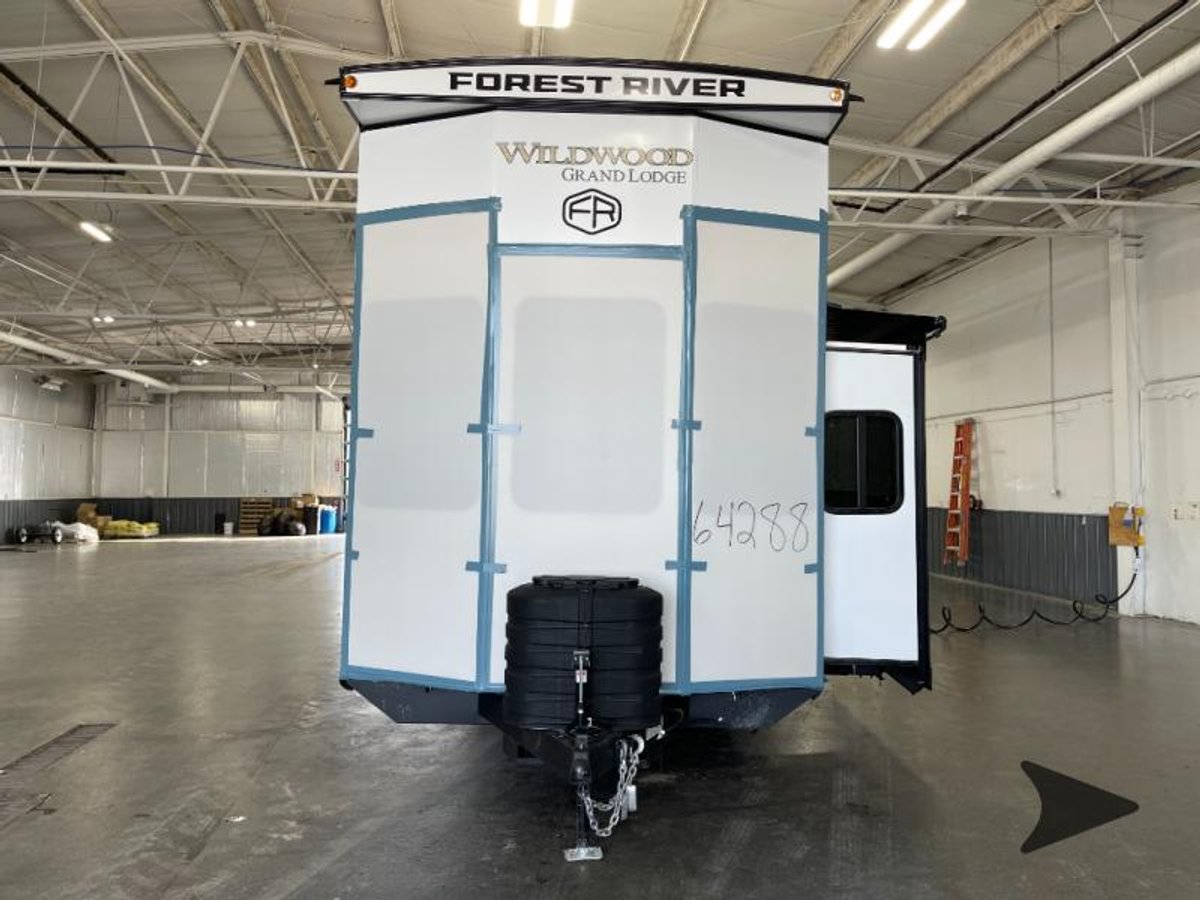 2025 Forest River RV Wildwood Grand Lodge
